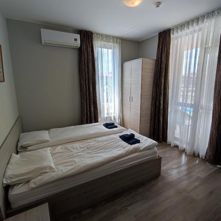Sorrento Sole Mare - Apartments By The Beach Sveti Vlas Exterior photo